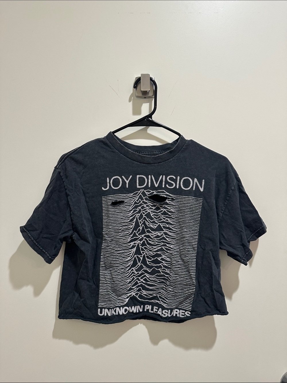 Joy Division Unknown Pleasures Black Crop Tee